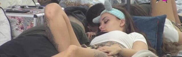 Pomirili se Teodora i Bebica: Oprostio joj prevaru sa Filipom Đukićem, obasipao je nežnostima u krevetu