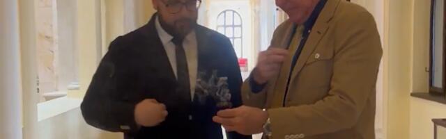 Poslanici okadili deo Skupštine u koji je ušao Informer: „To nije dovoljno, ljudima poput Vučićevića mora biti suđeno“