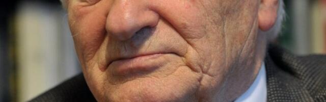 Filozof, profesor i političar - Ko je bio Dragoljub Mićanović