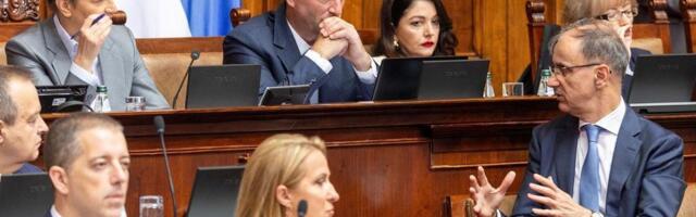 Poslanici Skupštine Srbije nisu izglasali nepoverenje Vladi