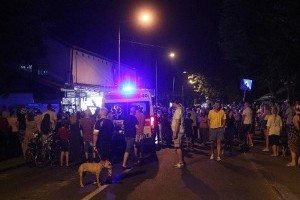 Грађани и даље протестују на Карабурми, траже да се ухапси возач који је ударио дечака