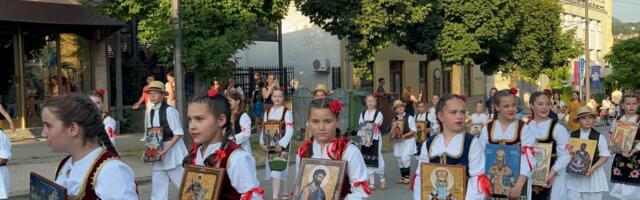 Gornji Milanovac proslavio gradsku slavu Svete Trojice (FOTO)