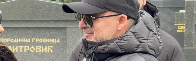 IZREŠETAN U GLAVU, ODSEKLI MU PRSTE, pa se pojavio na pomenu Arkanu: Ko je Nebojša Stojković Stojke