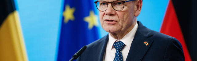 Немачка стала уз Шпанију након претњи САД трговинским ембаргом