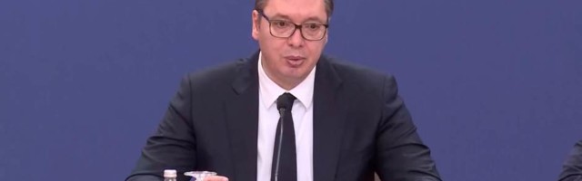Danas: Vučić vratio 5.000 dinara prenzioneru Deliću