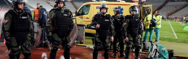 UEFA kaznila Zvezdu za incidente na utakmici sa Midtjilandom: Jedan meč pred praznim tribinama
