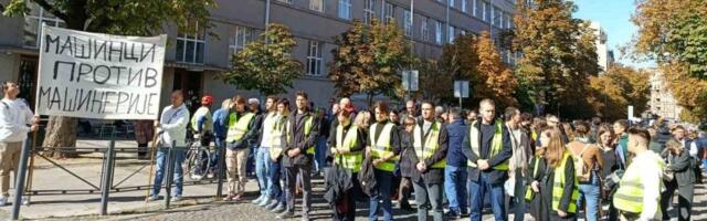 Ministarstvo najavilo izmeštanje učenika Pete gimnazije u dve škole, a Savet roditelja protest