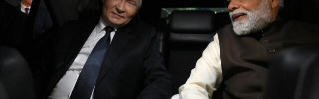 FABRIKE ZA PROIZVODNJU LEKOVA, BEZVIZNI REŽIM, PLUTAJUĆE NUKLEARKE... Putin i Modi potpisali paket sporazuma!