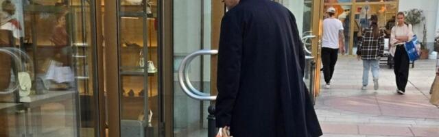 Gde je to Borko Stefanović?! Izgleda da mu je gazda Đilas udelio malo džebane...