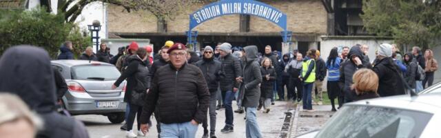 "Idioti nesposobni, retardirani": Blokaderi prerano slavili, pa se "poklali" međusobno (VIDEO)