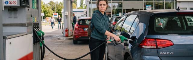 Verovali ili ne: Mladi se plaše da sipaju gorivo u automobil, evo zašto masovno beže od benzinskih pumpi!
