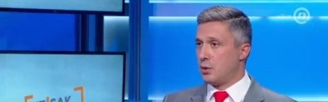 /VIDEO/ PUKLA TIKVA! OBRADOVUĆ DIGAO RUKE OD ĐILASA!