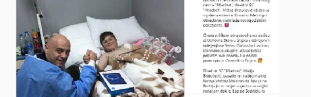 Деци у српским енклавама на КиМ уручени божићни пакетићи од града Чачка и СЦ „Младост”