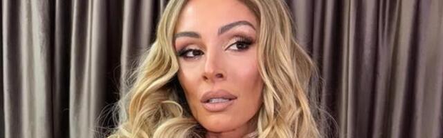 Slavlje u domu Anabele Atijas! Luna joj priredila specijalno iznenađenje, pevačica ne skida osmeh sa lica (FOTO)