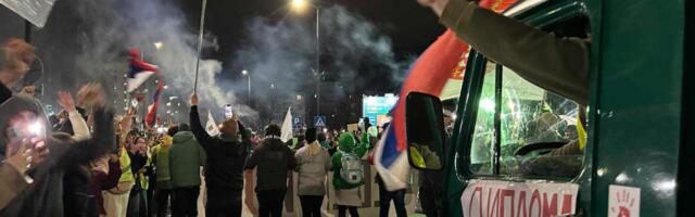 Niški studenti posle četiri dana pešačenja stigli u Kragujevac