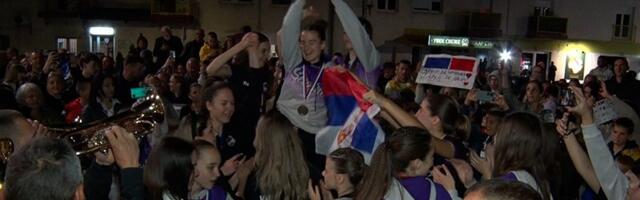 Mlade košarkašice Sevojna šampionke Srbije: „Mnogo smo radili, očekivali smo uspeh“ (VIDEO)