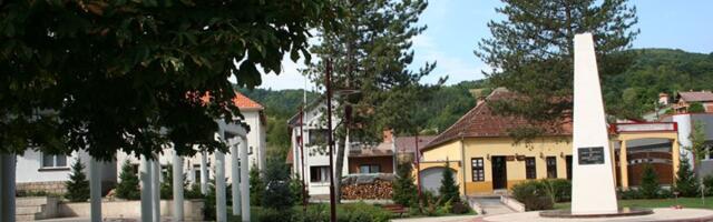 Sve oči u Kosjeriću uprte u biračko mesto broj 25: "Pravimo da drugi put osvojimo Kosjerić"