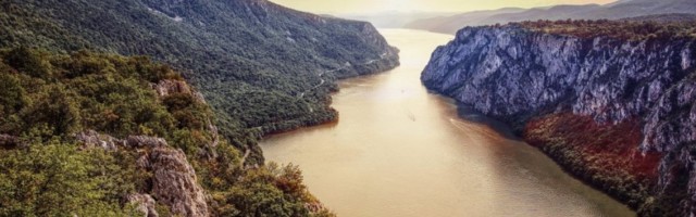 PRONAĐENI NESTALI BEOGRAĐANI: Gorska služba spasila četvoro izgubljenih turista u Đerdapu