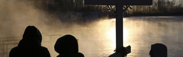 Isusov put! Zašto se na Bogojavljenje pliva u ledenoj reci za časni krst? Sveštenik Aleksandar otkrio razloge