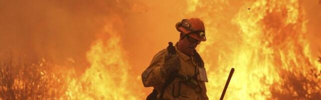 Plamen guta fabriku u Brčkom: Osam radnika hitno prevezeno u bolnicu