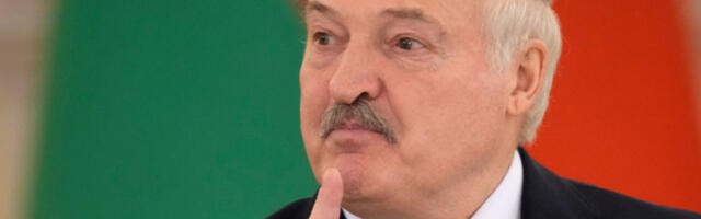 Лукашенко попустио: Белорусија дозволила одлазак литванским камионима