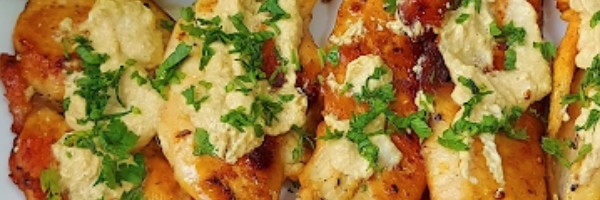 Bakina kuhinja - sočni pileći fileti sa preukusnim sosom