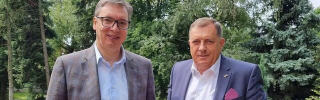 Serbia’s Vucic allegedly offered to help topple Dodik