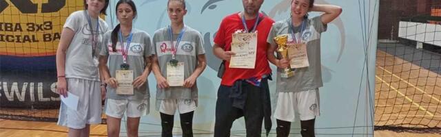 Kraljice košarkaških terena: Novi veliki uspeh učenica OŠ „Žarko Zrenjanin“