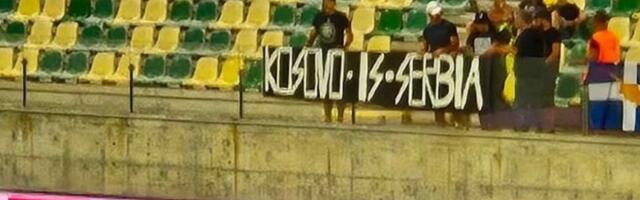 Kiprani istakli transparent "Kosovo je Srbija": Meč prekinut (FOTO)