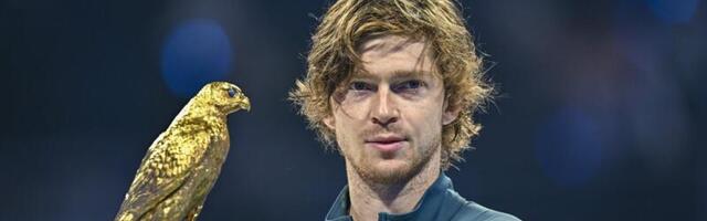 Hteo je da se ubije, borio se s depresijom, povređivao se, a sad je šampion! Rubljov pobedio krizu