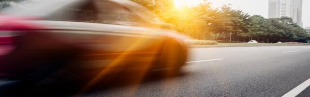 Pijan jurio 200 na sat! Vozač "audija" se bahatio na putu, pa "dolijao" (VIDEO)