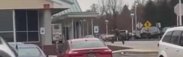 UBIJEN POLICAJAC U SAD: Pucnjava u Deleveru, ranjeno nekoliko osoba (VIDEO)