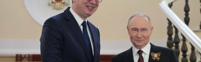 Putin čestitao Novu godinu i Vučiću