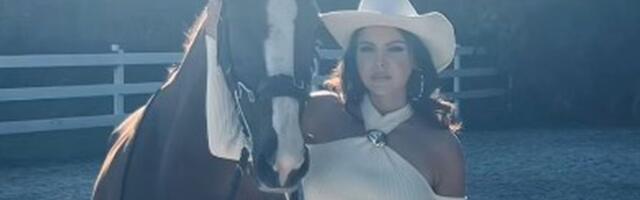 Azra blista u beloj haljini, oglasila se sa Floride: 8 meseci nakon porođaja saopštila lepe vesti