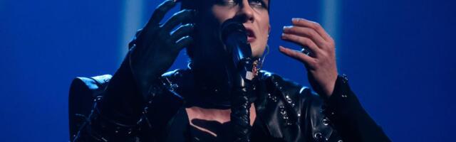 Da li biste prepoznali frontmena grupe Lavina bez šminke? Mnogi kažu da to nije ista osoba, a njegovi dugi nokti ne prestaju da čude sve