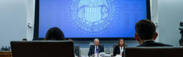 ФЕД задржао референтне каматне стопе