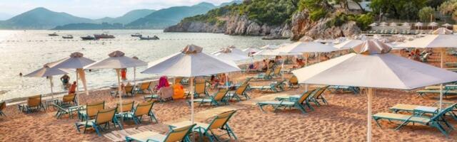 VOZILO ZA ČIŠĆENJE UBILO MUŠKARCA KOJI JE ZASPAO NA PLAŽI! Horor u popularnom letovalištu!