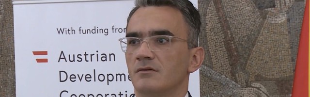 S. Karganović: Čemu bura u CG oko stava ministra o Srebrenici?