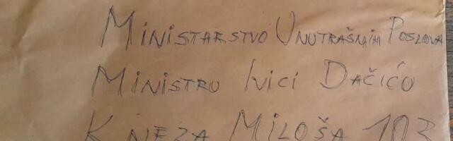 Tri metka u koverti za Dačića: Pošiljka otkrivena u zgradi Vlade