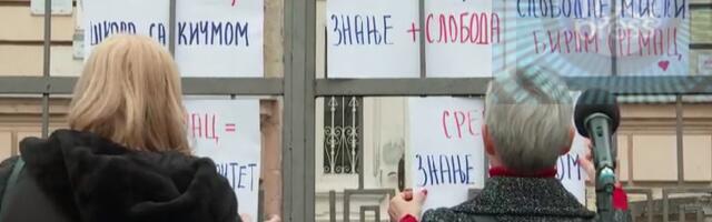 Nišlije protestovale ispred “Sremca”: Zatražena smena privremenog školskog odbora