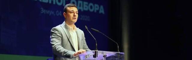 Dušan Kostadinović (DS) zatražio od poslanika da izaberu stranu