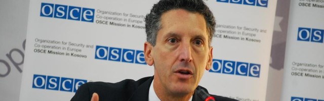 E. Džozef: Srbija je jedini problem na Balkanu jer ne prihvata zapadni poredak