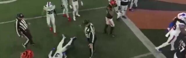 UZNEMIRIJUĆE! Pogledajte momenat kada se igrač srušio na zemlju! (VIDEO/FOTO)