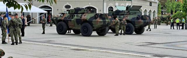 Priština se naoružava! Kupuje američke "Hawkeye" haubice: Šta su one i zašto su opasne?