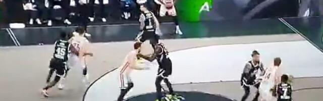 Crno-beli oštećeni, masovno se deli snimak sa derbija večeri u Evroligi