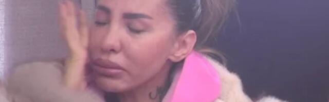 ANELI AHMIĆ U LOŠEM STANJU: Samo se SRUŠILA uživo u programu, STAVIČAN jecaj se prolomio "Elitom"!