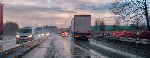 AMSS: Mokri kolovozi, saobraćaj slabijeg intenziteta