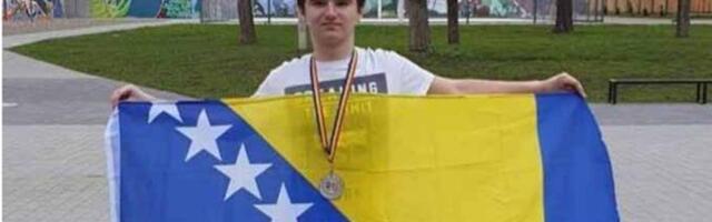 Otkrivamo: Ovo je najžešći blokader sa Matematičkog fakulteta - zaprepastiće vas ko mu je otac i zašto drži zastavu BIH