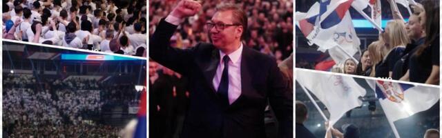 "ONI NUDE NASILJE, MI FABRIKE, ŠKOLE I POSLOVE!" Svi treba da čuju MOĆNE reči predsednika Vučića: Obratio se NJIMA direktno i poručio - "Do konačne pobede!"