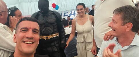 "I BETMEN ZNA..." Glišić i Kešelj s Betmenom na Ubu! Poslali predsedniku Vučiću jaku poruku: Ljudi su spremni, čekaju da kažeš datum i idemo da pobedimo! (FOTO)